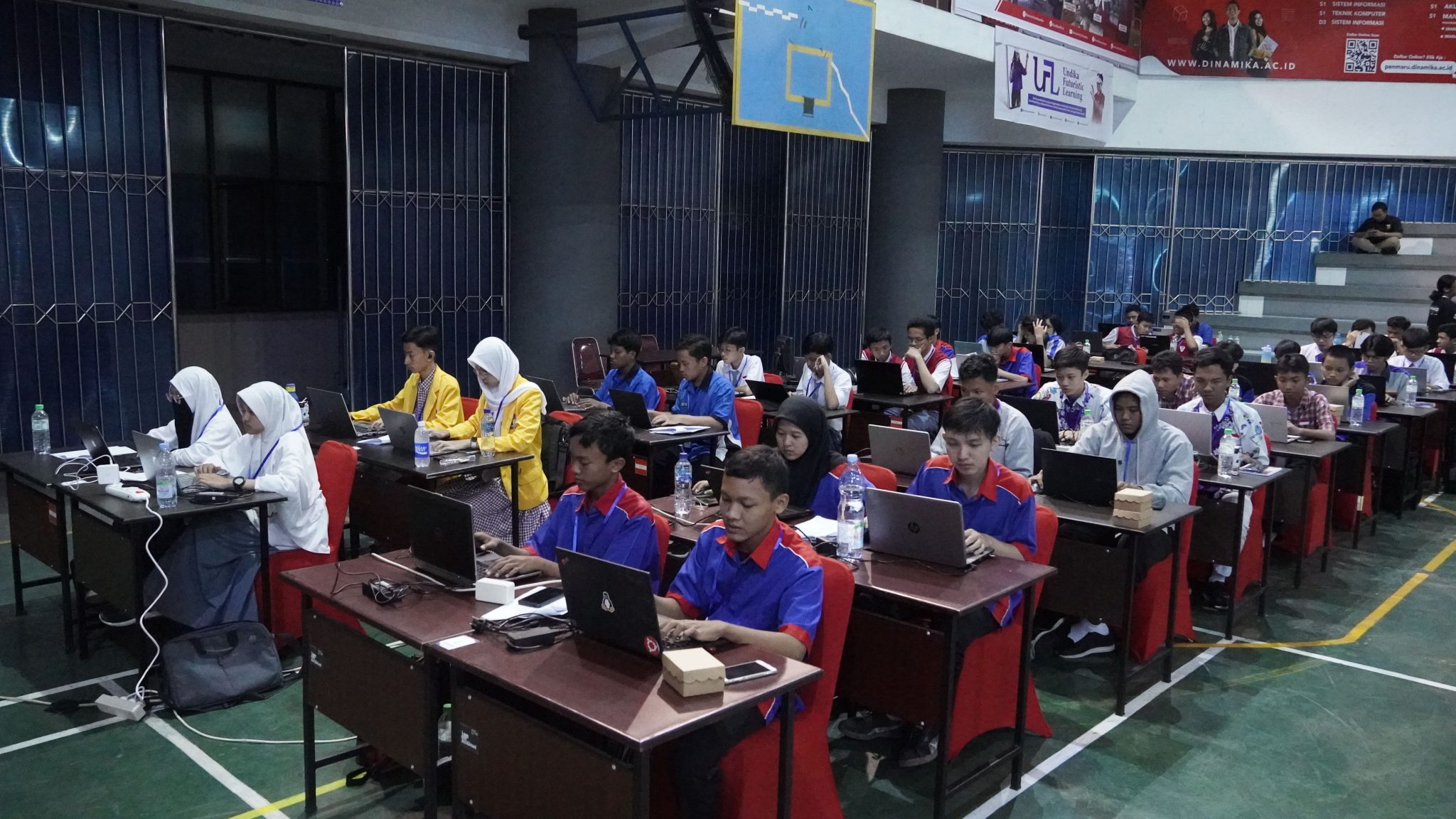 Galeri FITCOM 6